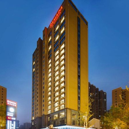 Ramada By Wyndham Wuhan Hankou Exteriér fotografie